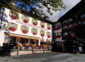 Отель Hotel Croix d'Or et Poste - Swiss Historic Hotel  Мюнстер-Гешинен